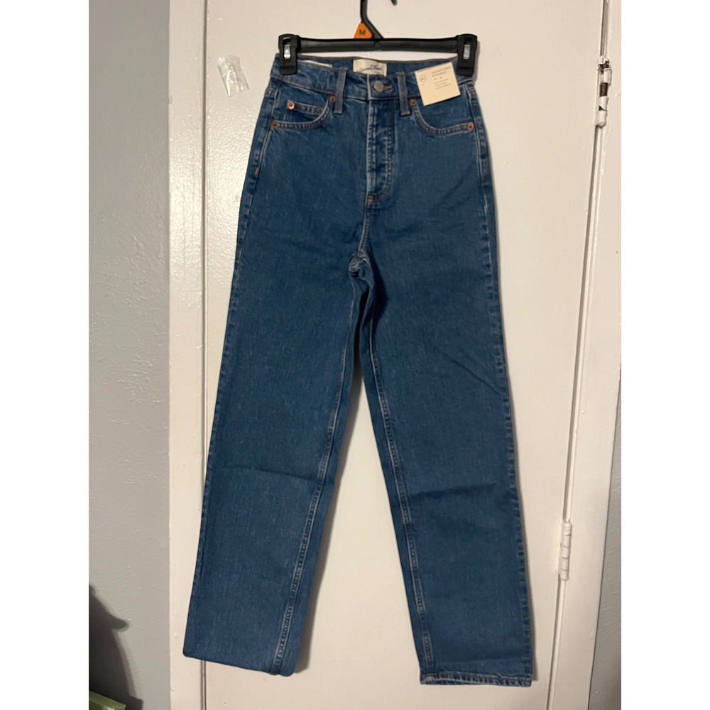 Universal Thread Highest Rise Straight Leg Jeans Medium Wash Blue 00 Regular NWT